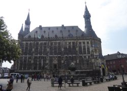 050-Rathaus